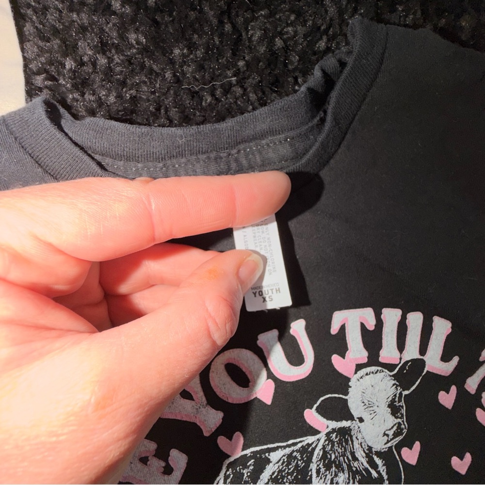 Toddler Girls Graphic Tee bundle - Size XS - Picture 8 of 8